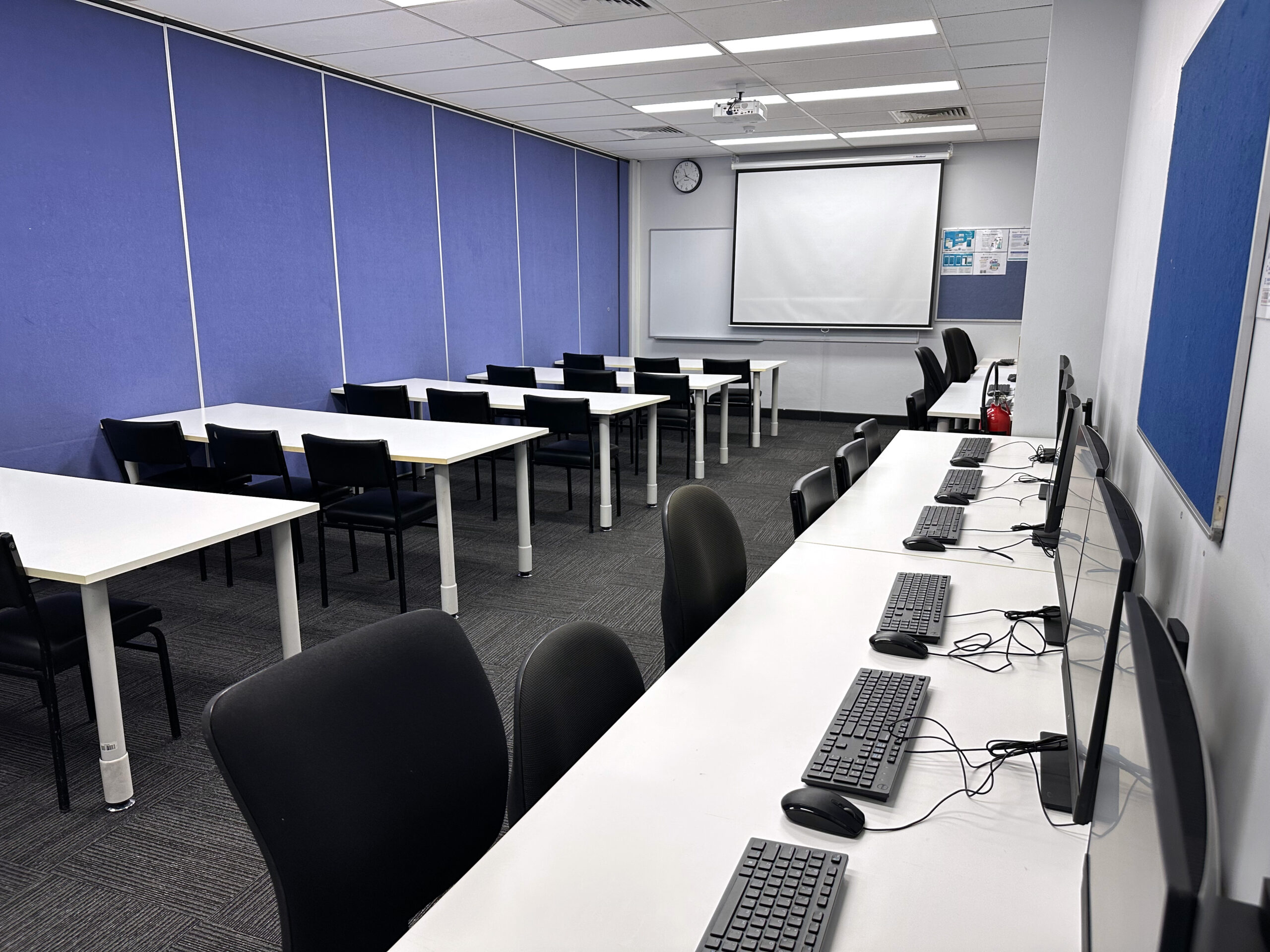 Le Rosey Hospitality Institute Glebe Campus - Computer Lab Classroom